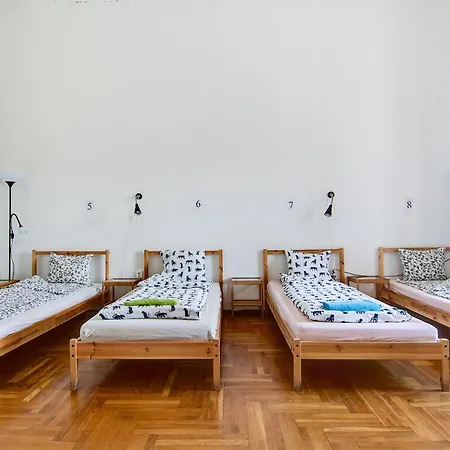 Pal'S Hostel And Apartments Budapest