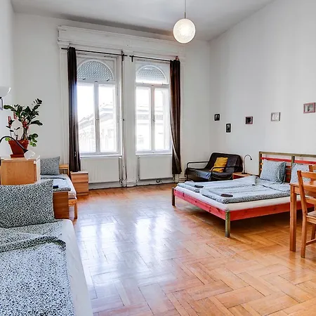 Hostel Pal'S Hostel And Apartments Budapest