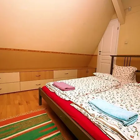Hostel Pal's And